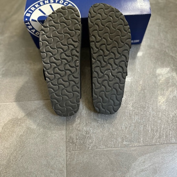 BLACK BIRKENSTOCK SANDALS - SIZE 38 - Picture 5 of 5